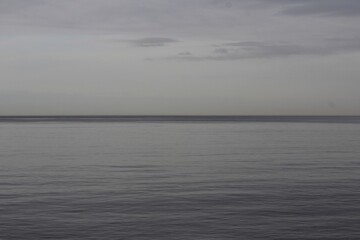 曇天の海