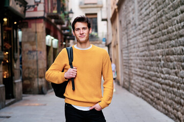 Obraz premium Portrait of young man standing outdoors on the street.
