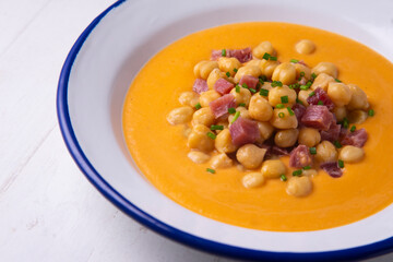 chickpeas, garbanzo bean, nutritious, bread, gazpacho, traditional, fresh, salmorejo, typical, andalusia, meal, food, eating, gastronomy, cuisine, antioxidant, spanish, ham, rustic, tomato, soup, spai