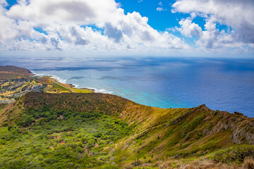 ハワイ　海と山と空