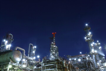 Fototapeta na wymiar 夜の工場風景