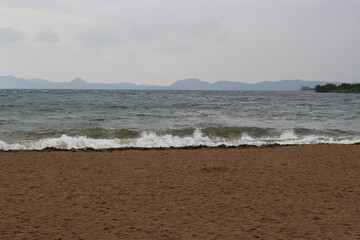 秋の福島県の猪苗代湖