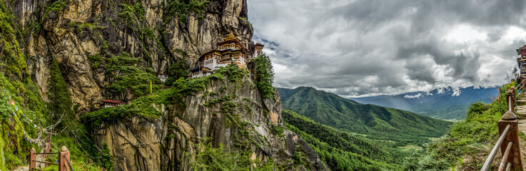 Bhutan tourism, Tigers Nest - obrazy, fototapety, plakaty