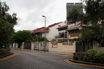 Fototapeta premium houses and street on emerald hill in singapore