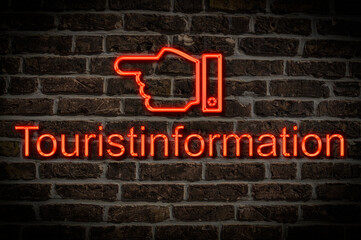 Fototapeta premium Leuchtreklame Touristinformation