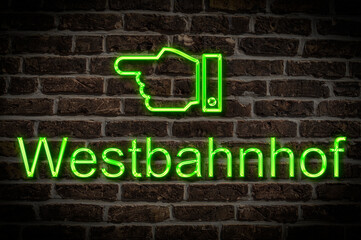 Fototapeta premium Leuchtreklame Westbahnhof