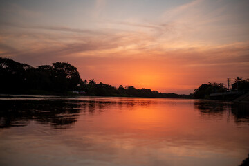 Atardecer en el Rio Sinú 2 Lorica - Colombia