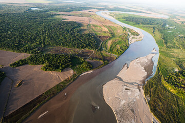 Rio Meta desde el aire, paisaje de las llanuras del departamento del meta entre Villavicencio y Puerto Gait&aacute;n META