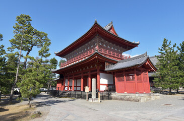 Fototapeta premium 妙心寺 三門 京都市