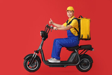 Fototapeta na wymiar Courier of food delivery service on color background