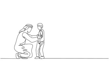 Obraz premium Continuous one line drawing young Arabian dad giving great advise to his son, talk together. Happy Islamic muslim parenting family concept. Dynamic single line graphic draw design vector illustration