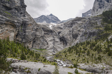 Fototapeta na wymiar Gletscherschlucht Rosenlaui im Berner Oberland