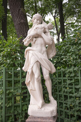 The sculpture 