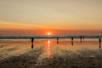 Obraz premium sunset on the beach in Lacanau in France