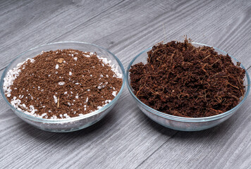 Coconut substrate peat and coconut chips with fibers