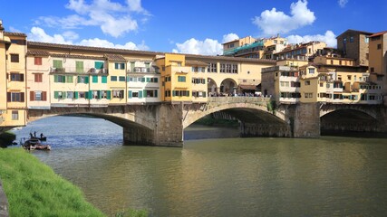 Fototapeta na wymiar Florence - Vecchio Bridge. Italy photography - Italian landmarks. Tuscany touristic places.