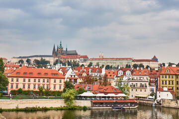 Obraz premium Walking the streets of Prague