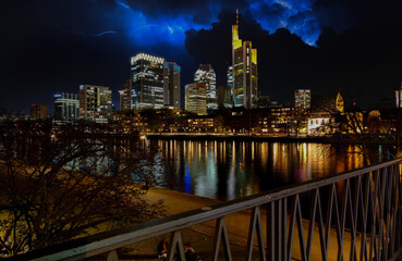 Main und Skyline Fankfurt