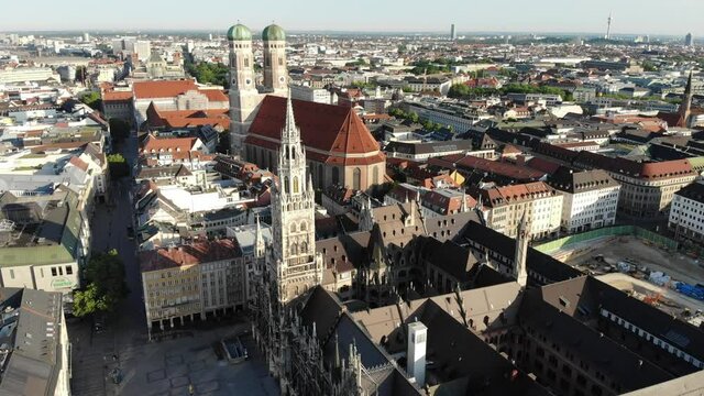 M&uuml;nchen - &Uuml;berflug Rathaus - Fu&szlig;g&auml;ngerzone