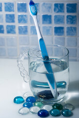 Invisible bracket aligners