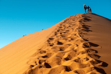 sand dunes tourists