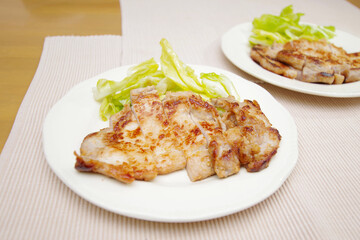 味噌漬けした豚ロース肉のソテー