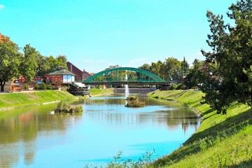 Obraz premium Zrenjanin, Serbia- Antique metal bridge 