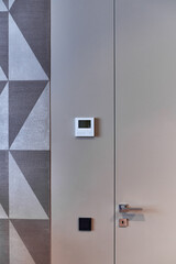 Wall mounted air conditioner controller