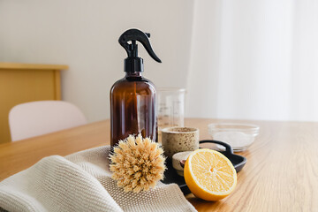 Step by step instruction of non toxic home cleaning detergent recipe made of vinegar, baking soda...