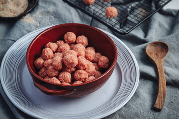 Raw home made Italian traditional meatballs