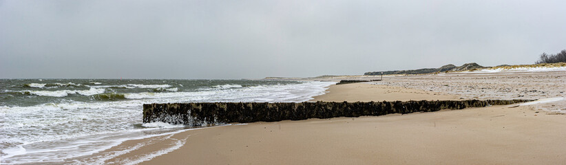 Sylter Buhnen im Winter