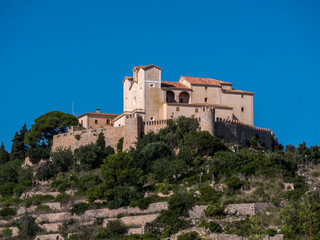 Fototapeta premium view of the mediterranean village of Artà and the Almudaina d'Artà, in majorca, balearics, spain