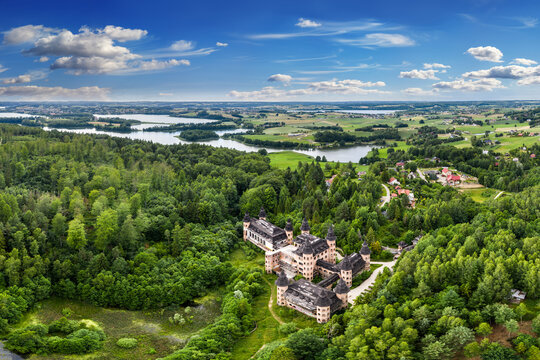 Kaszubski Park Krajobrazowy.
ruiny zamku w Łapalicach