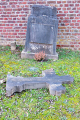 Cimetière - Pierre tombale