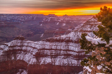 USA, Arizona, Grand Canyon National Park. Sunrise on Mather Point.