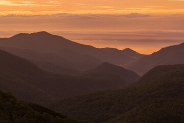 知床　夜明けの知床峠