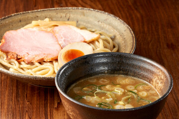 濃厚魚介豚骨つけ麺