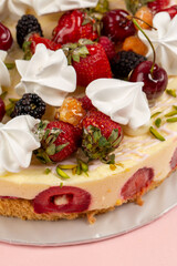 Cheesecake with fruits and berries on top