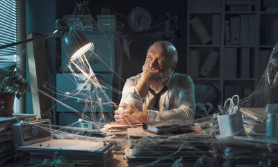 Pensive manager and business failure