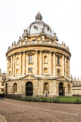 Fototapeta na wymiar The iconic Oxford landmark of the Radcliffe Camera in Radcliffe Square, Oxford