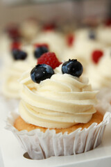 pancakes with berries