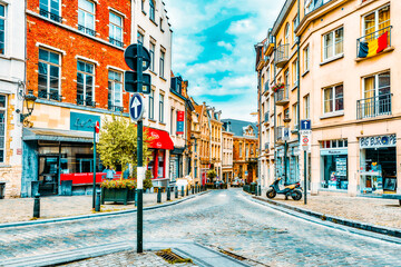 Fototapeta na wymiar BRUSSELS, BELGIUM - JULY 07, 2016 : City views cozy European cities - Brussels, Belgium and the European Union's capital. On photo streets, cafes, restaurants.