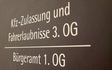Schilder signs B&uuml;rgeramt, Schild sign Stra&szlig;enverkehrsamt, Hinweisschild, information sign