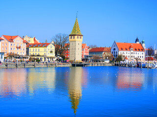 Fototapeta premium Lindau, Deutschland: Der bayerische Hafen am Bodensee