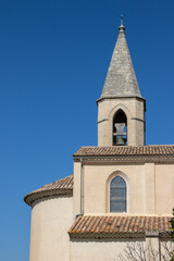 Fototapeta na wymiar Eglise en Provence.