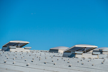 Dach eines Industriegebäudes
