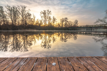 Sonnenaufgang am See