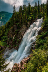Naklejka na ściany i meble Panoramablick auf die Krimmler Wasserfälle die höchsten Wasserfälle Österreichs.