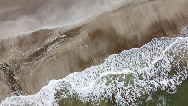 Vista aerea de la playa y el mar