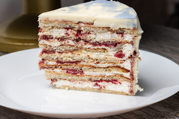 berry cake with chocolate